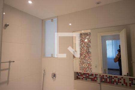 Apartamento à venda com 70m², 3 quartos e 1 vaga Apartamento à venda com 70m², 3 quartos e 1 vagaBanheiro