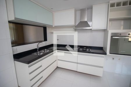 Apartamento à venda com 70m², 3 quartos e 1 vaga Apartamento à venda com 70m², 3 quartos e 1 vagaCozinha