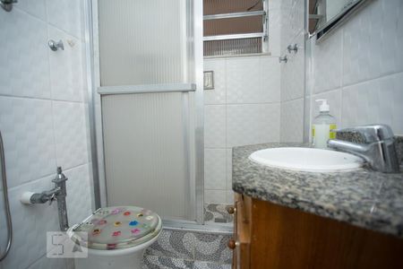 Banheiro de apartamento à venda com 1 quarto, 51m² em Copacabana, Rio de Janeiro