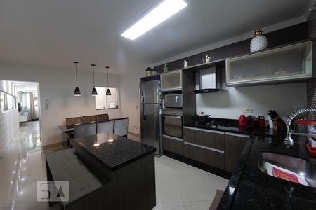 Cozinha de casa à venda com 3 quartos, 200m² em Vila Cleonice, São Paulo