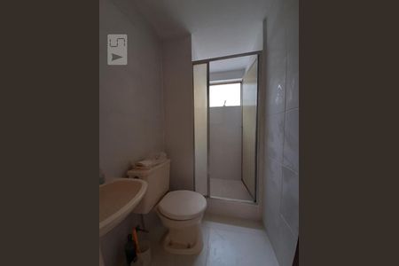 Banheiro de apartamento para alugar com 1 quarto, 50m² em Santana, Porto Alegre