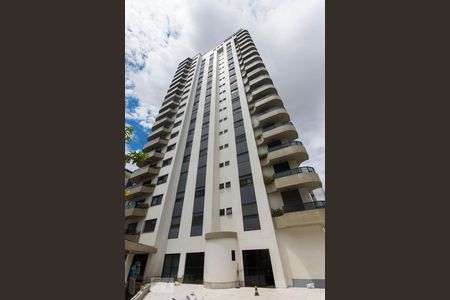 Apartamento à venda com 220m², 4 quartos e 4 vagasFachada