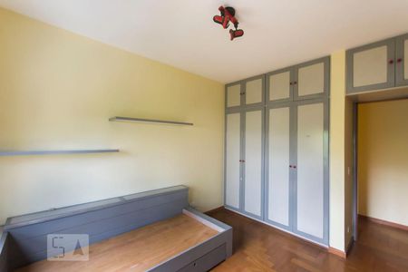 Apartamento à venda com 220m², 4 quartos e 4 vagasQuarto 02