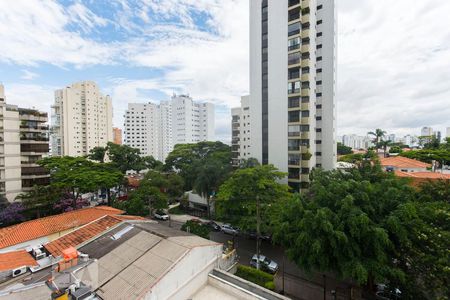 Apartamento à venda com 220m², 4 quartos e 4 vagasVista