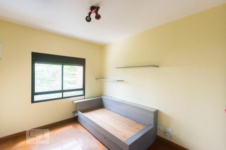 Apartamento à venda com 220m², 4 quartos e 4 vagasQuarto 02