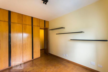 Apartamento à venda com 220m², 4 quartos e 4 vagasQuarto 01