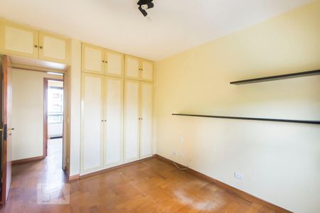 Apartamento à venda com 220m², 4 quartos e 4 vagasQuarto 03