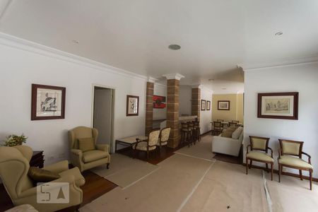 Apartamento à venda com 220m², 4 quartos e 4 vagasSalão de festas