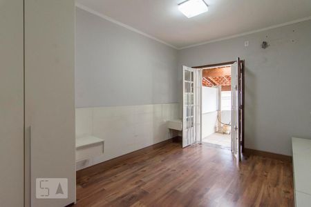 Casa à venda com 200m², 3 quartos e 2 vagasQuarto 2