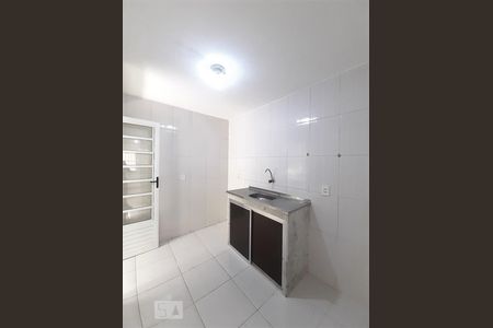 Cozinha de apartamento para alugar com 2 quartos, 63m² em Piedade, Rio de Janeiro