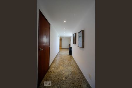 Apartamento à venda com 380m², 4 quartos e 1 vagaCorredor