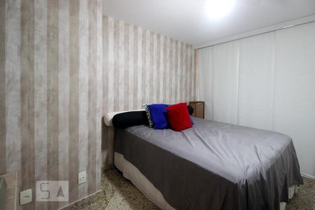 Apartamento à venda com 380m², 4 quartos e 1 vagaQuarto 1
