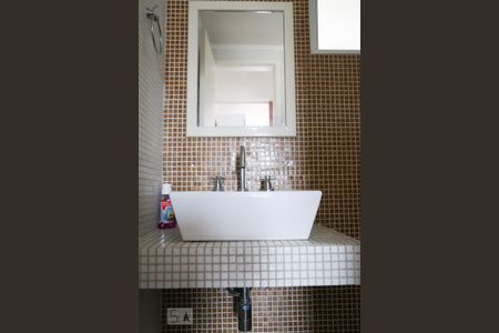 Apartamento para alugar com 72m², 3 quartos e 1 vaga Apartamento para alugar com 72m², 3 quartos e 1 vagaBanheiro