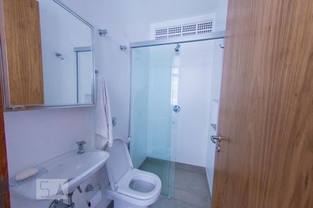 Apartamento à venda com 165m², 3 quartos e 2 vagasBanheiro de Serviço