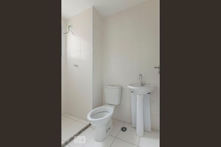 Banheiro de apartamento para alugar com 2 quartos, 41m² em Cambuci, São Paulo