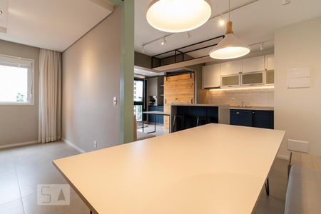 Sala de apartamento à venda com 2 quartos, 62m² em Alphaville Empresarial, Barueri