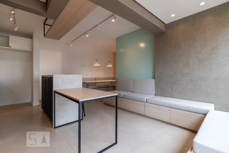 Sala de apartamento à venda com 2 quartos, 62m² em Alphaville Empresarial, Barueri