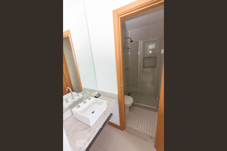 Banheiro de kitnet/studio para alugar com 1 quarto, 36m² em Jacarepaguá, Rio de Janeiro
