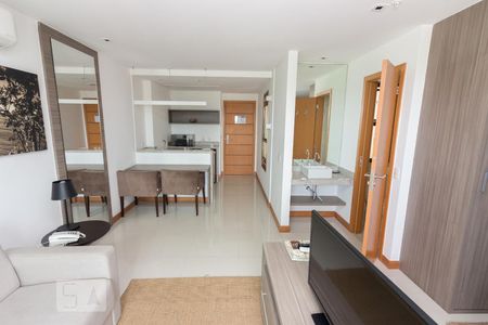 Sala de kitnet/studio para alugar com 1 quarto, 36m² em Jacarepaguá, Rio de Janeiro