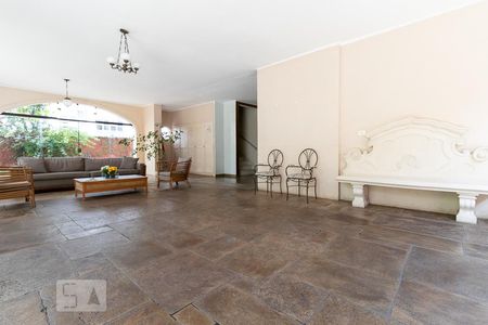 Apartamento à venda com 32m², 1 quarto e 1 vagaHall social