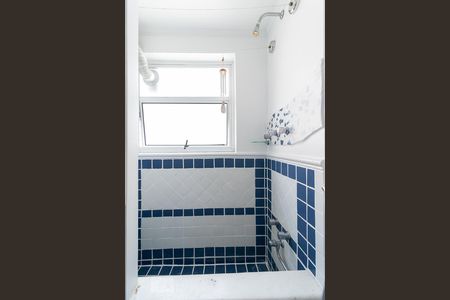 Banheira e chuveiro de apartamento à venda com 1 quarto, 32m² em Jardim Paulista, São Paulo