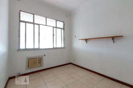 Quarto de apartamento para alugar com 1 quarto, 45m² em Centro, Niterói