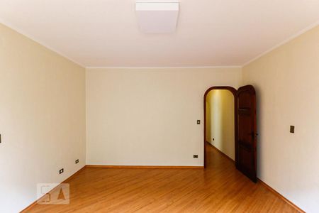 Casa à venda com 450m², 5 quartos e 6 vagasSuíte 3