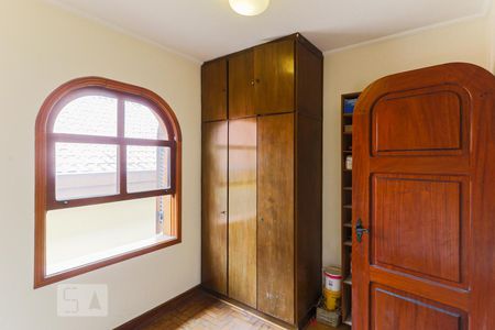 Casa à venda com 450m², 5 quartos e 6 vagasQuarto de Serviço