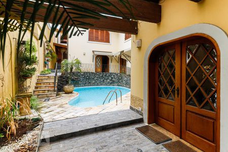 Casa à venda com 450m², 5 quartos e 6 vagasPiscina