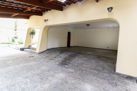 Casa à venda com 450m², 5 quartos e 6 vagasGaragem