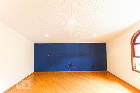 Casa à venda com 450m², 5 quartos e 6 vagasSuíte 4