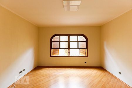 Casa à venda com 450m², 5 quartos e 6 vagasSuíte 3