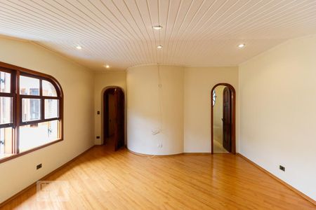 Casa à venda com 450m², 5 quartos e 6 vagasSuíte 4