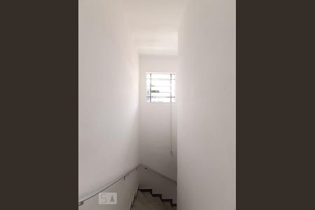 Apartamento à venda com 40m², 1 quarto e sem vagaEscada