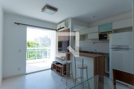 Sala de casa de condomínio para alugar com 2 quartos, 55m² em Teresópolis, Porto Alegre