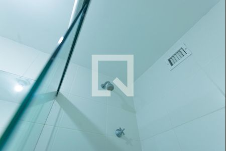 Casa de condomínio para alugar com 55m², 2 quartos e 1 vaga Casa de condomínio para alugar com 55m², 2 quartos e 1 vagaBanheiro