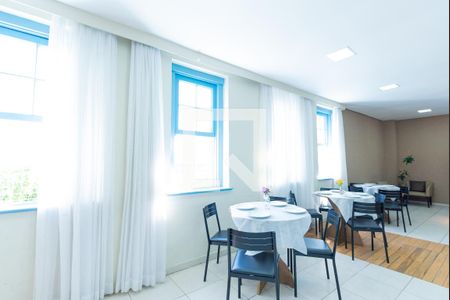 Casa de condomínio para alugar com 55m², 2 quartos e 1 vaga Casa de condomínio para alugar com 55m², 2 quartos e 1 vagaÁrea comum - Salão de festas