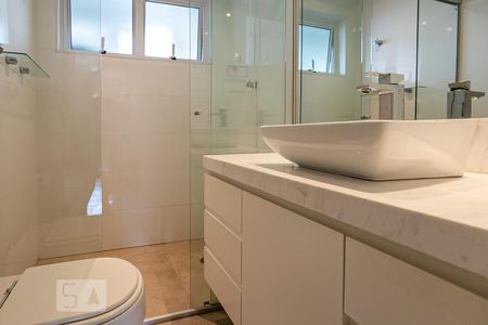 Apartamento para alugar com 70m², 2 quartos e 1 vagaBanheiro