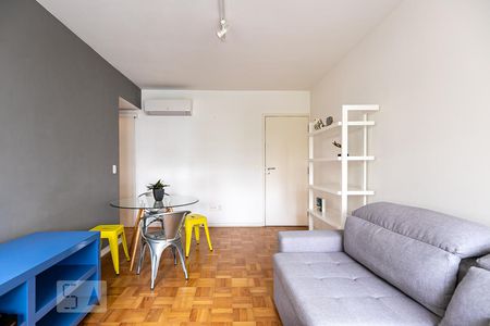 Apartamento para alugar com 70m², 2 quartos e 1 vagaSala