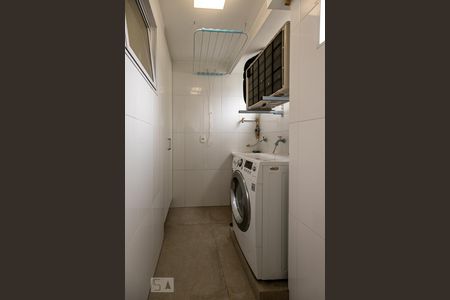 Apartamento para alugar com 70m², 2 quartos e 1 vagaÁrea de serviço