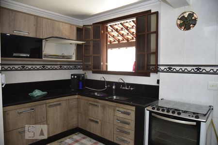 Casa à venda com 900m², 3 quartos e 5 vagasCozinha