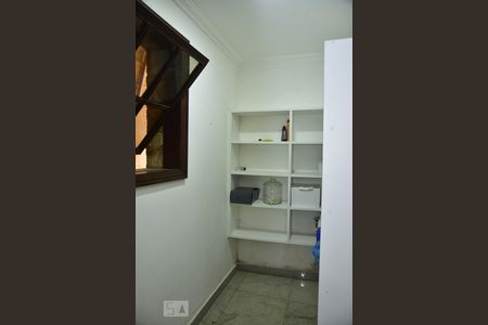 Casa à venda com 900m², 3 quartos e 5 vagasDespensa