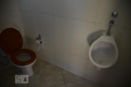 Casa à venda com 900m², 3 quartos e 5 vagasBanheiro Área da Piscina