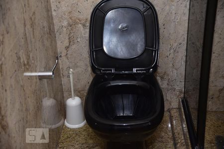 Casa à venda com 900m², 3 quartos e 5 vagasBanheiro Social