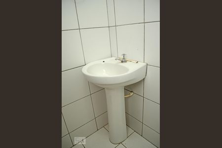 Banheiro de apartamento para alugar com 2 quartos, 55m² em Ceilândia Sul (ceilândia), Brasília