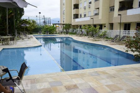 Apartamento à venda com 60m², 2 quartos e 1 vagaÁrea comum - Piscina