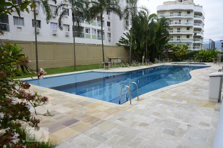Apartamento à venda com 60m², 2 quartos e 1 vagaÁrea comum - Piscina
