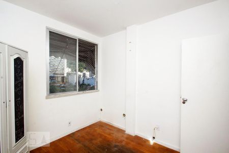 Quarto 1 de apartamento à venda com 2 quartos, 70m² em Botafogo, Rio de Janeiro