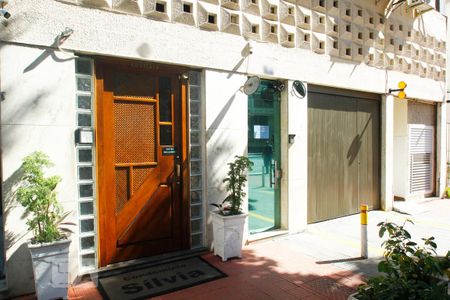 Entrada de apartamento à venda com 2 quartos, 70m² em Botafogo, Rio de Janeiro