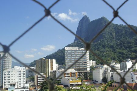 Vista do Quarto 2 de apartamento à venda com 2 quartos, 70m² em Botafogo, Rio de Janeiro